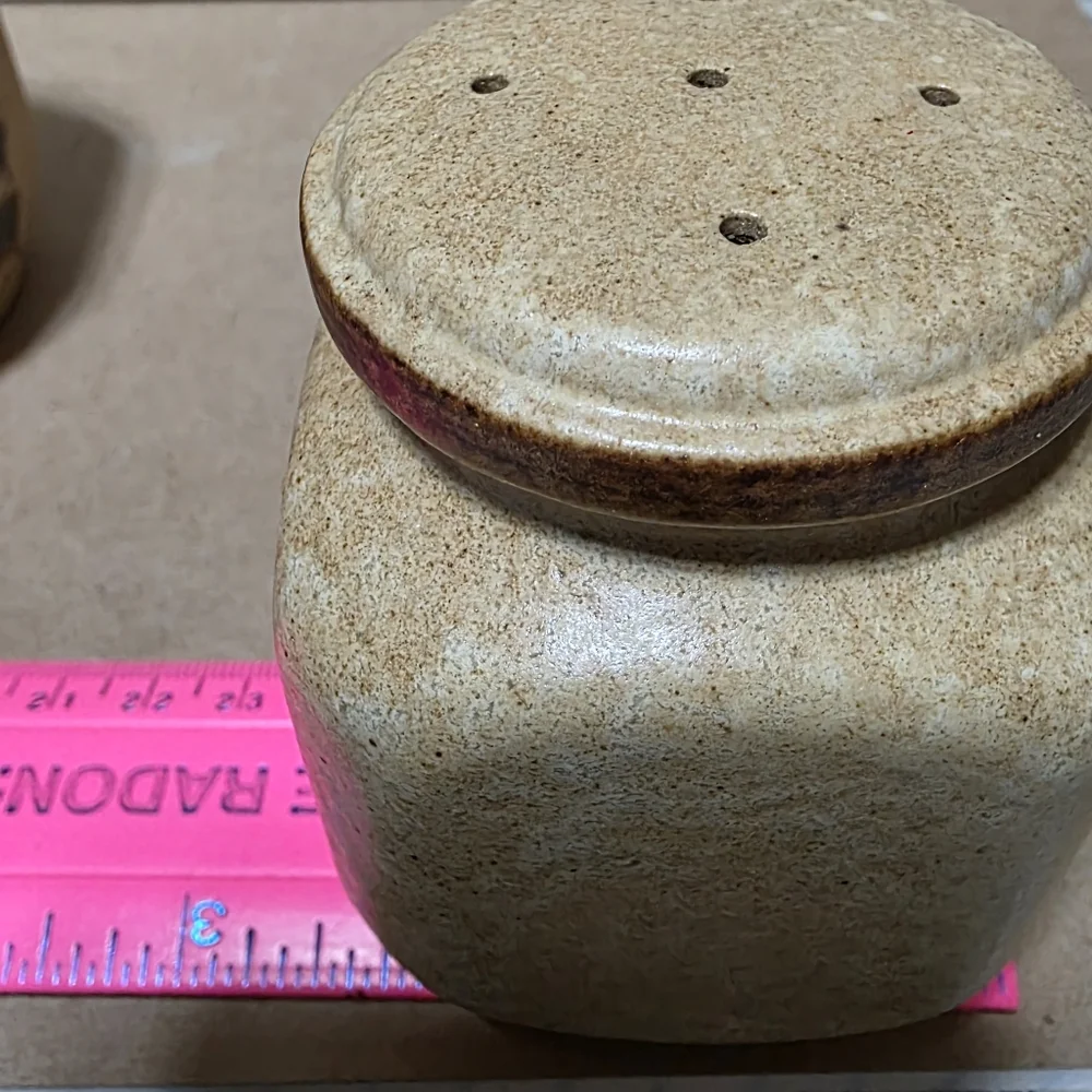 Pottery Craft Stoneware Salt Pepper Shaker Set #153
